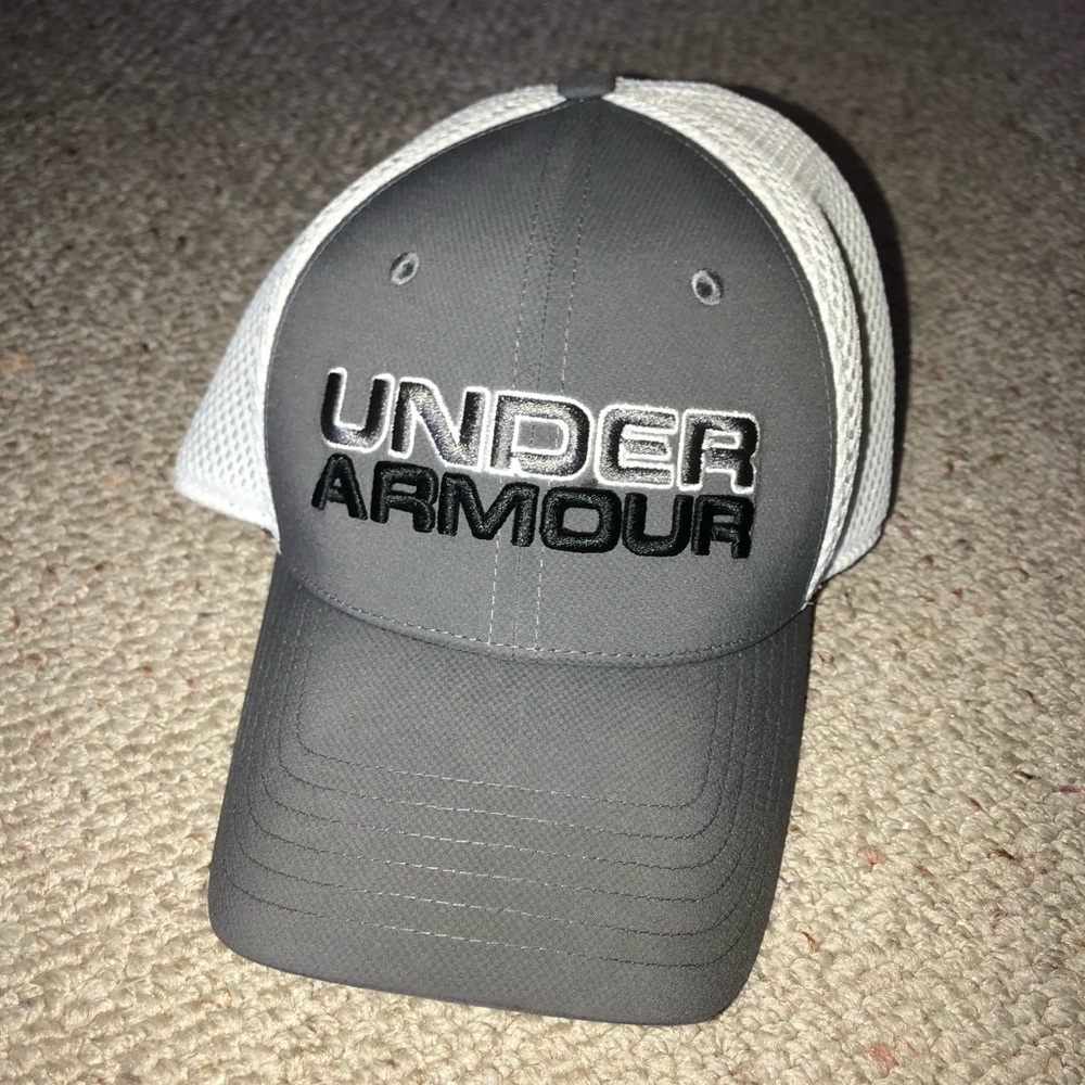 Men’s Under Armour hat